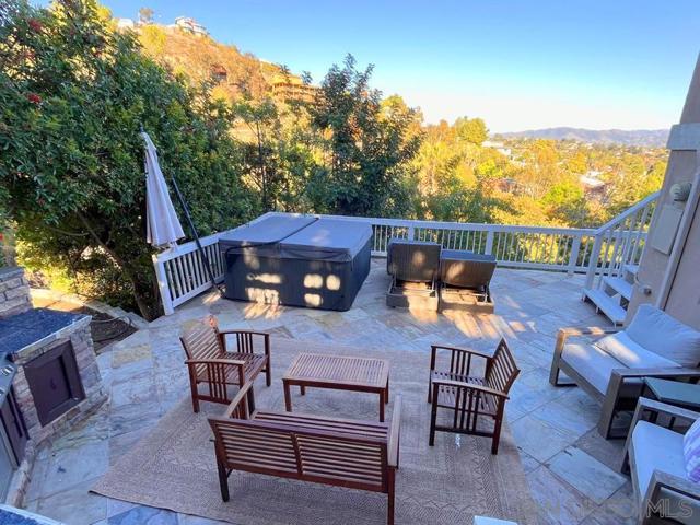4275 Crestview, La Mesa CA: https://media.crmls.org/mediaz/41ec1bb5-fe69-4c59-a1e4-40eb411af05c.jpg