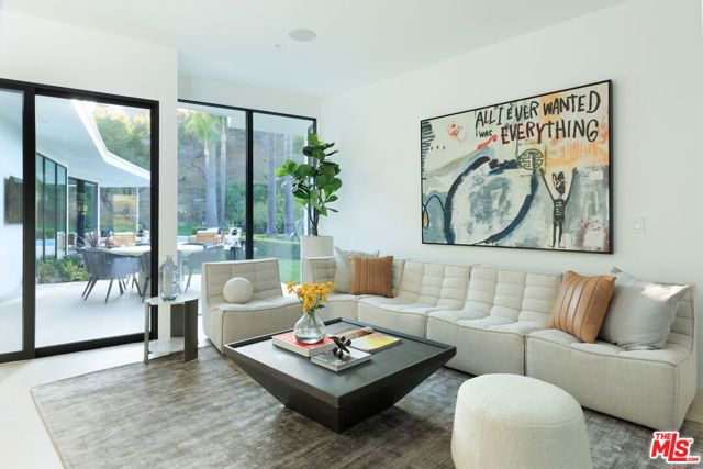 1935 Loma Vista Drive, Beverly Hills CA: https://media.crmls.org/mediaz/41ec377e-8633-4cd8-bad5-581a5d0e3045.jpg