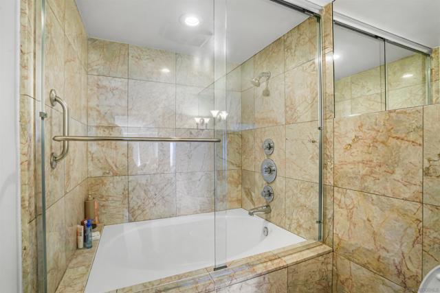 5756 La Jolla Corona Dr, La Jolla CA: https://media.crmls.org/mediaz/41ec6dcd-f6ce-48ef-a9bd-972500513d90.jpg