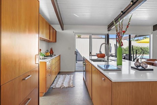 408 E Glen Circle N, Palm Springs, CA 92262