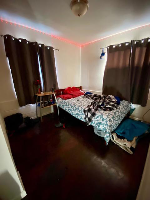 1507 E 15th Street, Oakland CA: https://media.crmls.org/mediaz/41ed45f4-3833-4394-b950-11334c645ea7.jpg