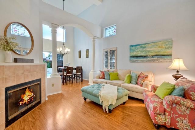 3737 Hillview Way, Oceanside CA: https://media.crmls.org/mediaz/41edbfd3-6ee2-4b31-8b1c-6ab88d225064.jpg