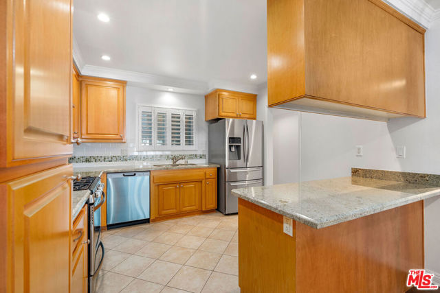 4445 Cartwright Avenue, 109 photo 8