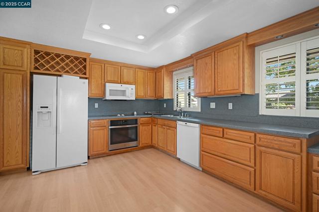 58 Ramsgate Lane, Pleasant Hill CA: https://media.crmls.org/mediaz/41ee9273-8edf-4626-aa8a-3dd46b0849e4.jpg