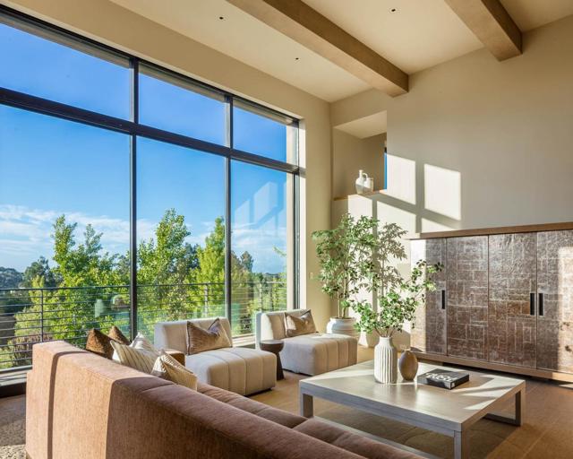 130 New Place Road, Hillsborough CA: https://media.crmls.org/mediaz/41eed394-d6ff-45b7-888e-574f86438cb0.jpg
