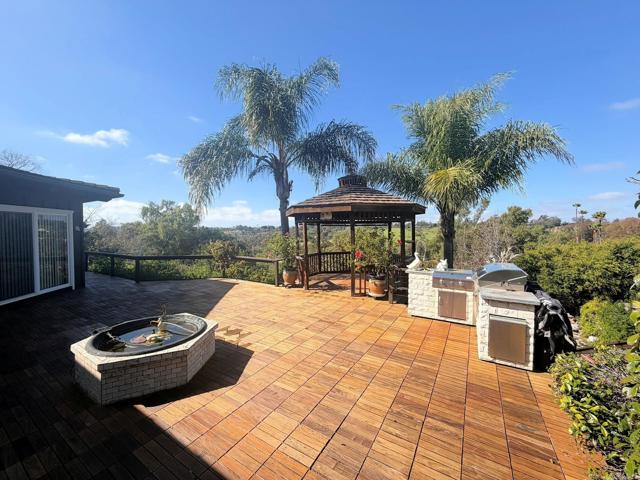 Detail Gallery Image 15 of 18 For 5810 Loma Verde Dr, Rancho Santa Fe,  CA 92067 - 4 Beds | 3 Baths