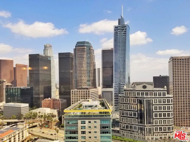 1100 Wilshire Boulevard, Los Angeles CA: https://media.crmls.org/mediaz/41effb15-6874-4e56-bdf8-3361f5ef0f77.jpg