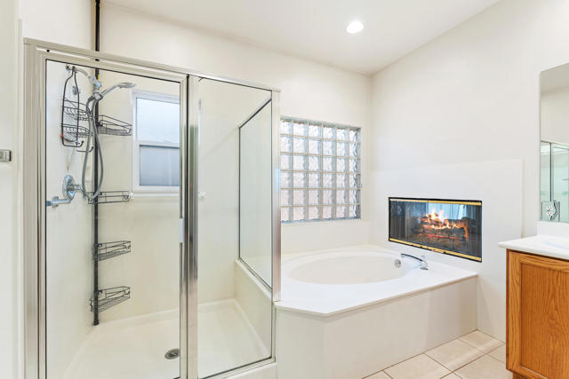 79528 Morning Glory Court, La Quinta CA: https://media.crmls.org/mediaz/41f0aed4-5749-41db-953d-1f372b8a18c7.jpg