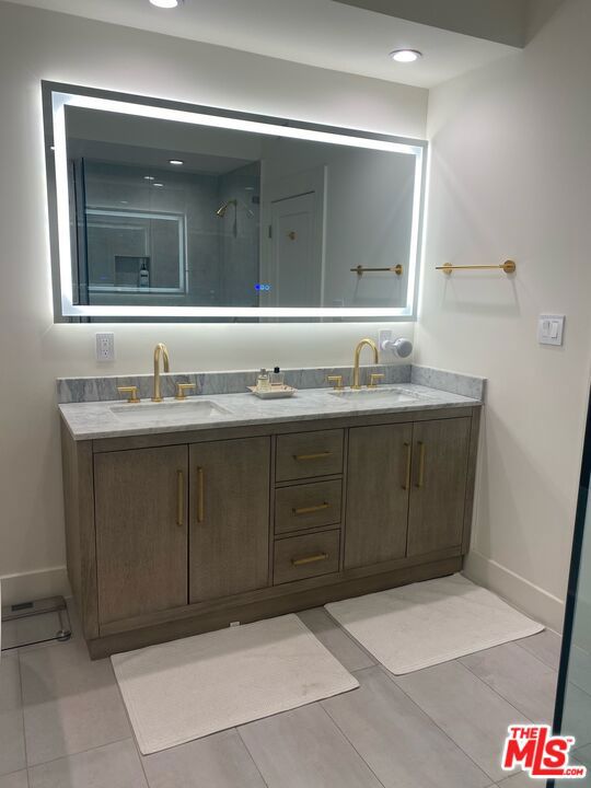 1825 Midvale Avenue, Los Angeles CA: https://media.crmls.org/mediaz/41f0ee2c-e357-41e7-9279-8bc25202c47a.jpg