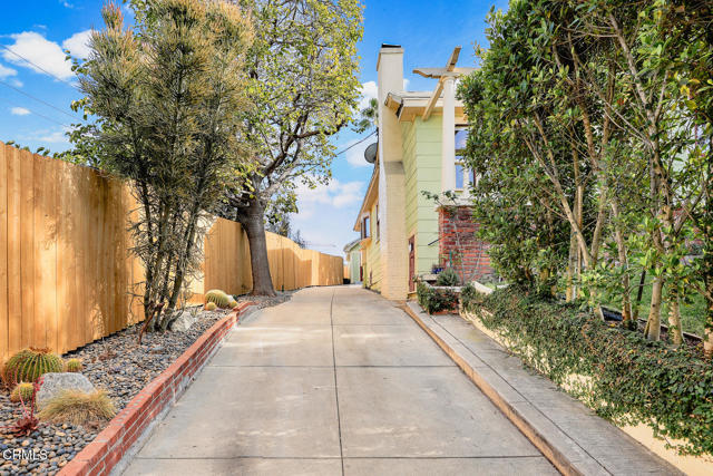 Detail Gallery Image 41 of 50 For 1042 Coronado Ter, Los Angeles,  CA 90026 - 2 Beds | 2 Baths