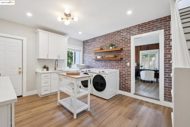 744 Coventry Road, Kensington CA: https://media.crmls.org/mediaz/41f37f9d-4618-4652-b117-39ac89cd1188.jpg
