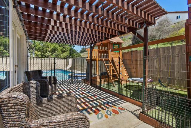 Detail Gallery Image 27 of 33 For 613 Point Vicente Ct, Chula Vista,  CA 91911 - 4 Beds | 2/1 Baths