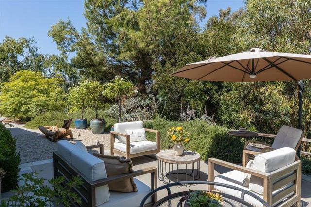 5125 El Secreto, Rancho Santa Fe CA: https://media.crmls.org/mediaz/41f4b8af-58c5-492b-b41d-8268007fdcd7.jpg
