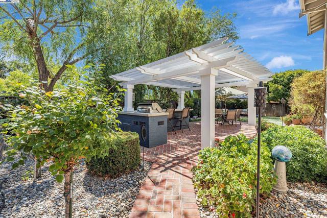 2460 Magnolia Way, Morgan Hill CA: https://media.crmls.org/mediaz/41f4f832-4f67-4894-bc75-91e59cbc9445.jpg