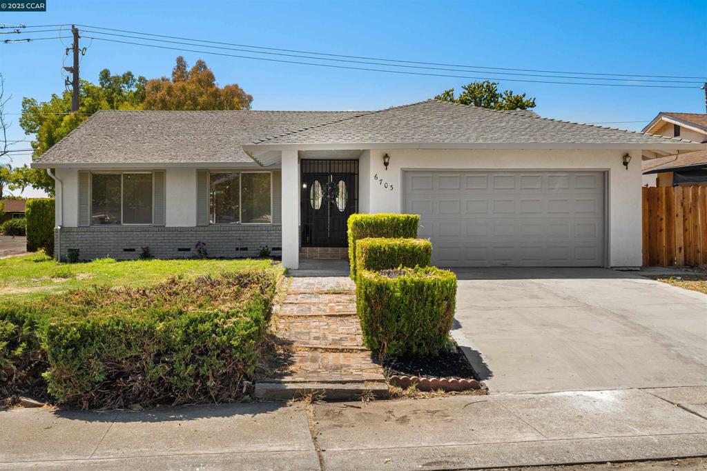 6703 Kermit Ln