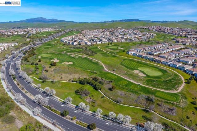3651 Branding Iron Pl, Dublin CA: https://media.crmls.org/mediaz/41f5f6d7-b48d-4169-a0c0-05bfc0c55985.jpg