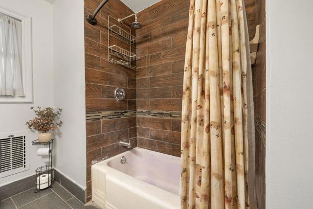 3774 Maywood Court, San Bernardino CA: https://media.crmls.org/mediaz/41f645f6-de7c-4235-b547-a0232016d700.jpg