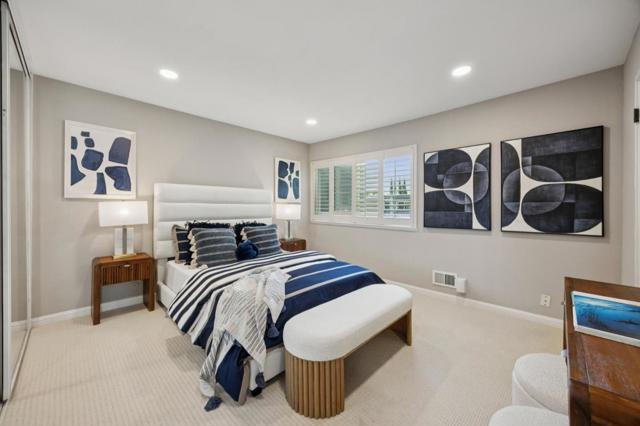 307 Carlos Avenue, Redwood City CA: https://media.crmls.org/mediaz/41f6a339-3b78-42ba-b593-eb3400af969e.jpg