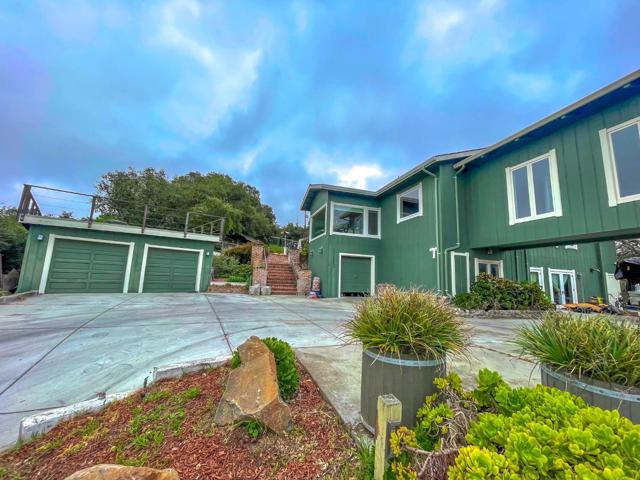 383 Corral De Tierra Road, Salinas CA: https://media.crmls.org/mediaz/41f708f7-50e4-41bb-975f-d0eac379ea43.jpg