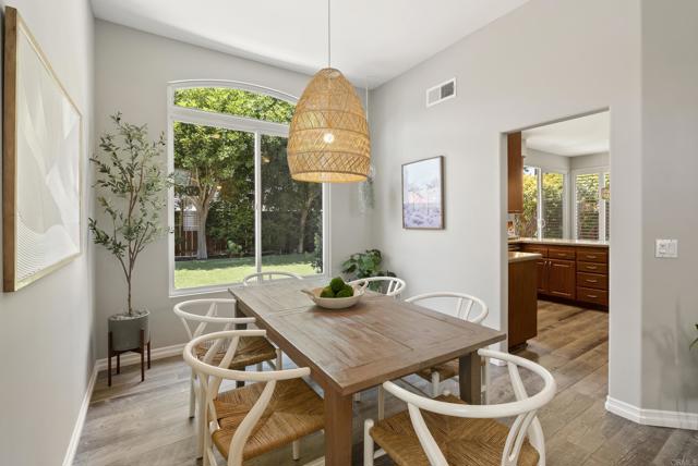 Detail Gallery Image 17 of 44 For 624 Buckhorn Ave, San Marcos,  CA 92078 - 4 Beds | 2/1 Baths