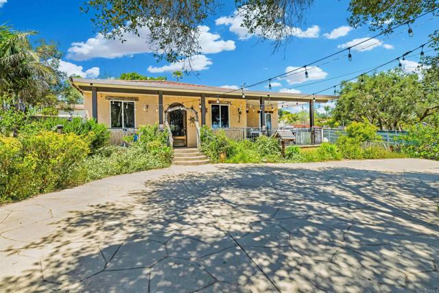 Detail Gallery Image 3 of 25 For 3605 Olive Hill Rd, Fallbrook,  CA 92028 - 3 Beds | 2 Baths