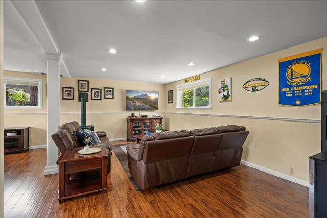 17441 Blue Jay Drive, Morgan Hill CA: https://media.crmls.org/mediaz/41fa164b-3f59-45af-8722-1523f4c52954.jpg