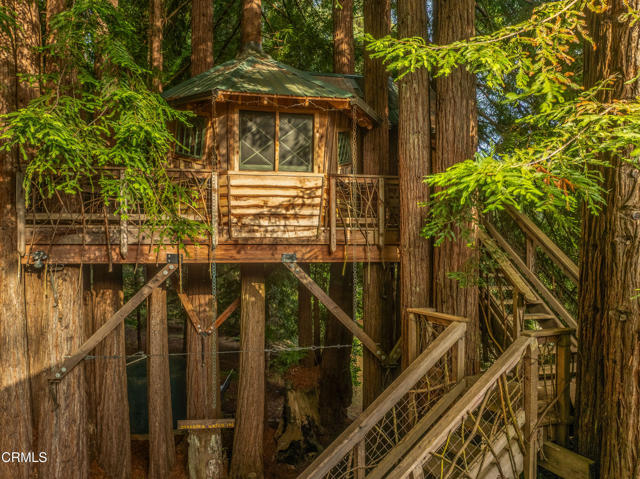 16611 Pearl Ranch Road, Fort Bragg CA: https://media.crmls.org/mediaz/41fa652d-17dc-45cc-9c0c-b1d3ad83abd9.jpg