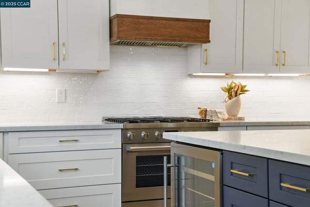 3715 Liscome Way, Concord CA: https://media.crmls.org/mediaz/41fb01dc-6115-47b9-b951-af4339415d9a.jpg