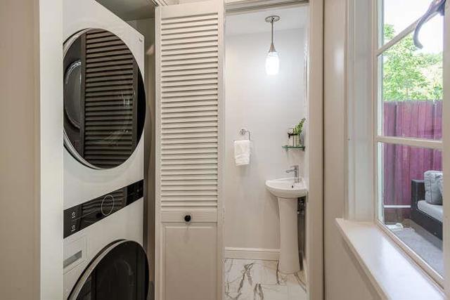 229 Aragon Boulevard, San Mateo CA: https://media.crmls.org/mediaz/41fb9171-f2f7-48f1-813f-d7c3eff6df31.jpg