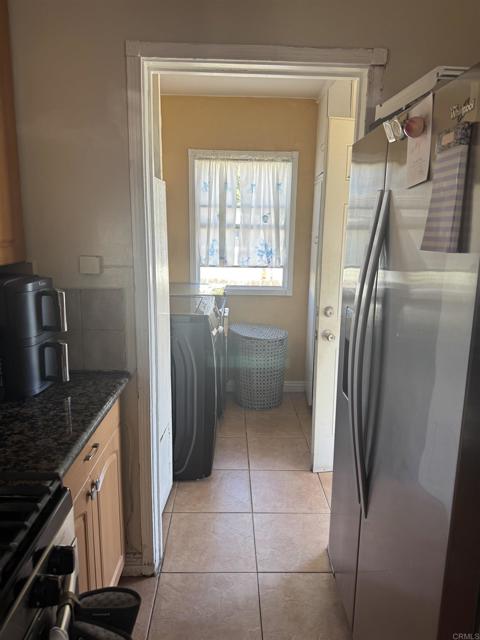 5643 Meade Avenue, San Diego CA: https://media.crmls.org/mediaz/41fc2fcd-b232-4162-9354-931eef2aed13.jpg