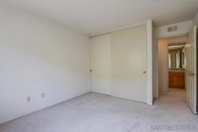 11742 Avenida Sivrita, San Diego CA: https://media.crmls.org/mediaz/41fce999-74d6-4eaf-96f4-9f9c7d229f81.jpg
