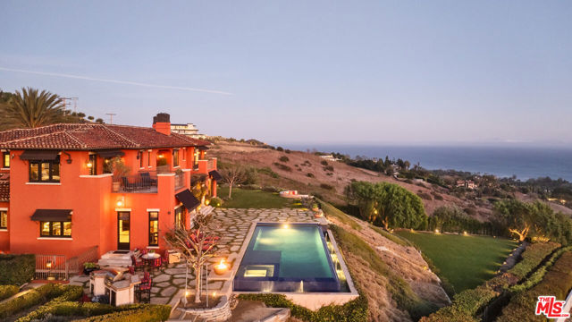 0 Murphy Way, Malibu CA: https://media.crmls.org/mediaz/41fcf4e2-c79a-4f78-8ecd-38c5119aaf7a.jpg