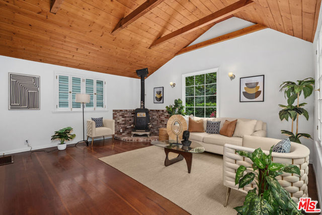 10545 Selkirk Lane, Los Angeles CA: https://media.crmls.org/mediaz/41fd9cf6-66de-446b-8c0e-d4dd7ff46df5.jpg