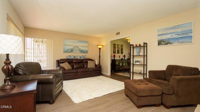 Detail Gallery Image 5 of 36 For 398 Day Rd, Ventura,  CA 93003 - 5 Beds | 2/1 Baths