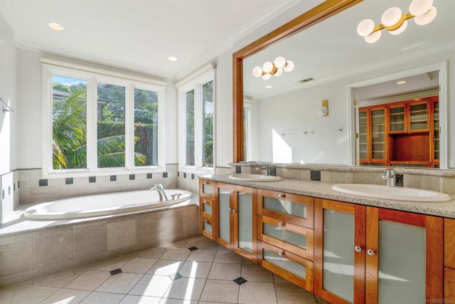 1865 Soledad Ave, La Jolla CA: https://media.crmls.org/mediaz/41fef2d8-ffcc-4a1c-a9b3-884d655edcd1.jpg