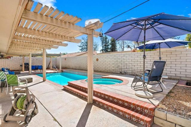 72815 Tampico Drive, Palm Desert CA: https://media.crmls.org/mediaz/41ffbb52-e132-408b-8bfb-549df05c1f09.jpg