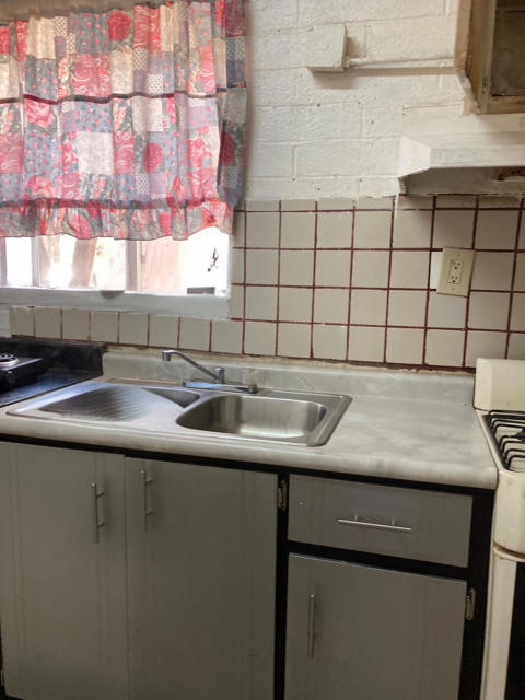 3550 W Hobson Way, Blythe CA: https://media.crmls.org/mediaz/41ffd16e-bb89-4bcc-98fa-15b4ccdc9e5a.jpg