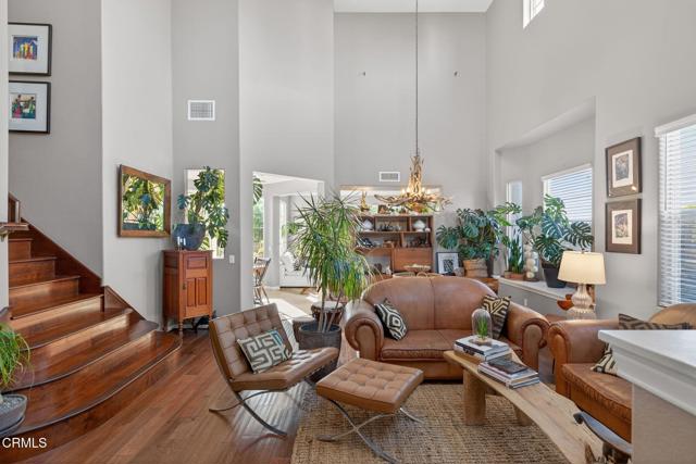 Detail Gallery Image 11 of 70 For 1907 Tanager St, Ventura,  CA 93003 - 4 Beds | 3 Baths