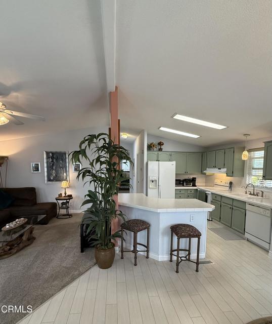 Detail Gallery Image 6 of 40 For 1215 44 Anchors Way Dr #44,  Ventura,  CA 93001 - 2 Beds | 2 Baths