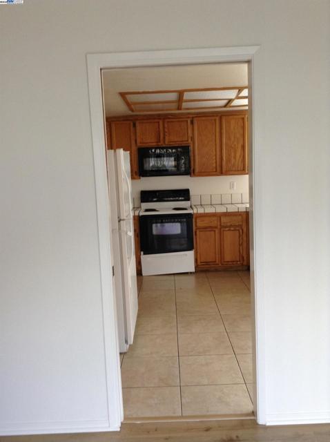 149 Pelican Loop, Pittsburg CA: https://media.crmls.org/mediaz/4200a19b-5dfa-436d-a2ce-4a01ec56a4f6.jpg