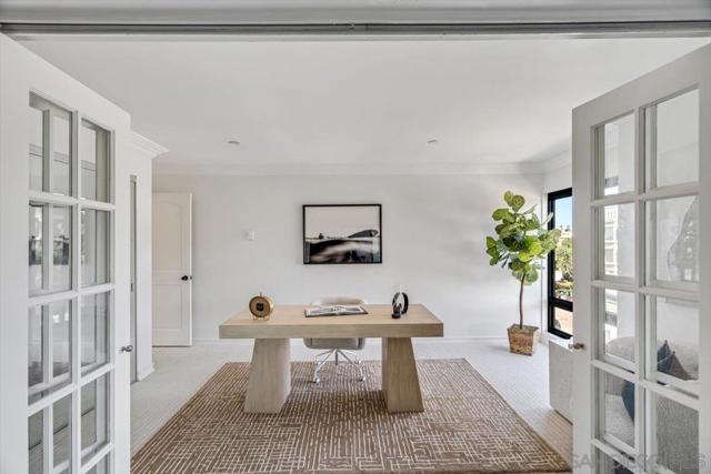 7550 Eads Ave, La Jolla CA: https://media.crmls.org/mediaz/4201215a-7bbb-4f01-b174-728d7386cb77.jpg