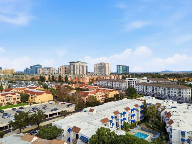 8310 Regents Rd, San Diego CA: https://media.crmls.org/mediaz/420142a6-2c42-4012-8e85-9c5d318070a6.jpg