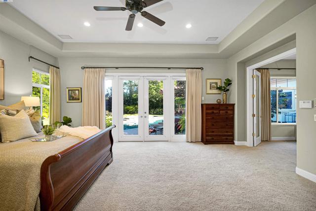 964 Piemonte Dr, Pleasanton CA: https://media.crmls.org/mediaz/42016d52-1874-4415-bdcd-800c0313320a.jpg