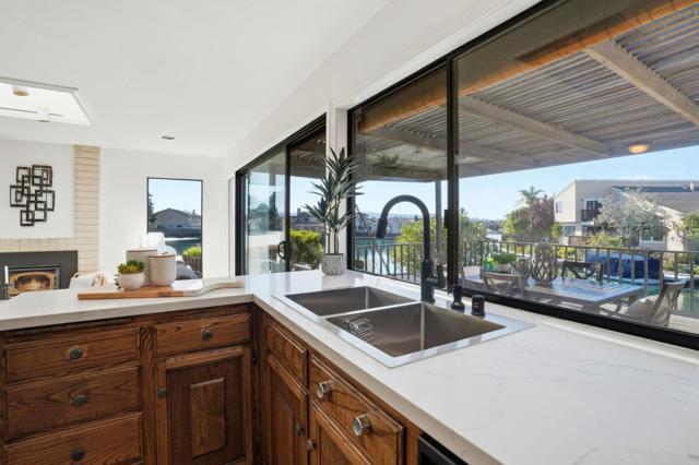 1190 Flying Fish Street, Foster City CA: https://media.crmls.org/mediaz/4201bc5f-8bad-444e-a161-26bbf8651d1a.jpg