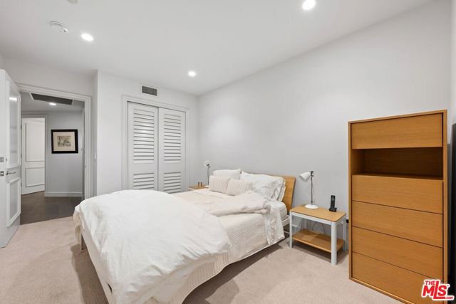 701 Ocean Avenue, 110 photo 28