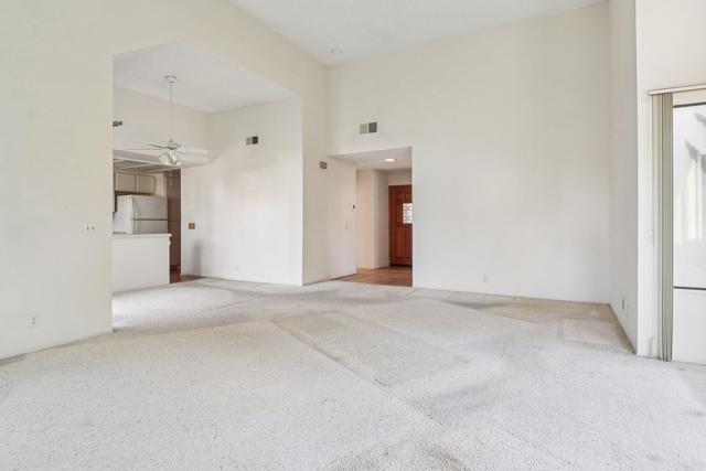 Detail Gallery Image 2 of 32 For 542 via De La Valle #J,  Solana Beach,  CA 92075 - 2 Beds | 2 Baths