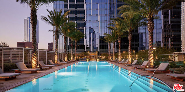 877 Francisco Street, Los Angeles CA: https://media.crmls.org/mediaz/42029bbe-5fa6-467b-84f1-f6b0ae087e82.jpg