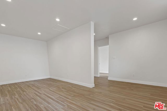 1060 Mcfarland Avenue, Wilmington CA: https://media.crmls.org/mediaz/4202bac5-ec10-46fc-924f-8edc6134f765.jpg