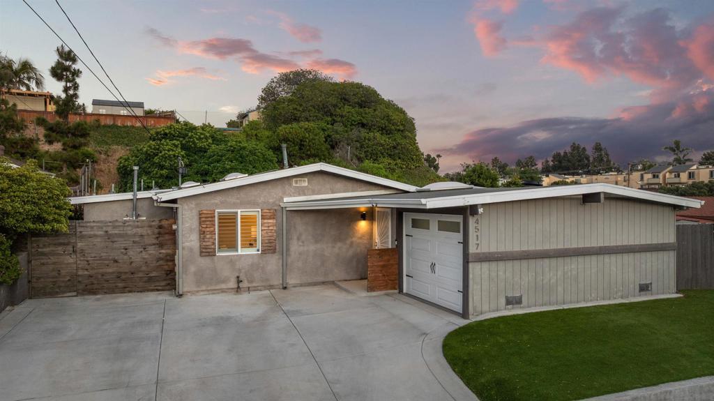 4517 Lyric Ln