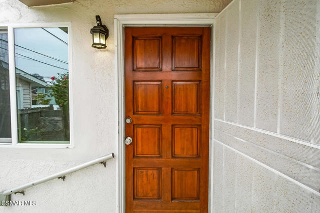 1520 W 107th Street, Los Angeles CA: https://media.crmls.org/mediaz/4204ee2f-f33c-4055-a629-f8ed3588d221.jpg